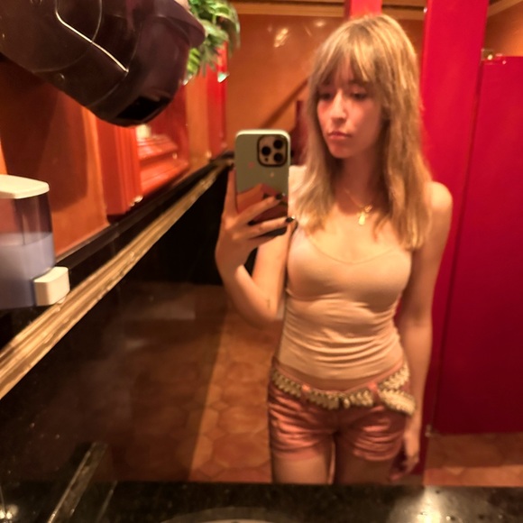 Meet your Posher, Alex - Picture 1 of 5